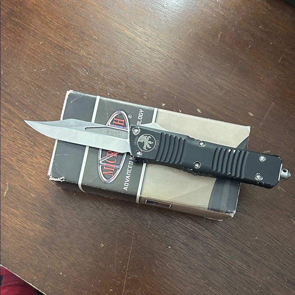 Microtech Combat Troodon